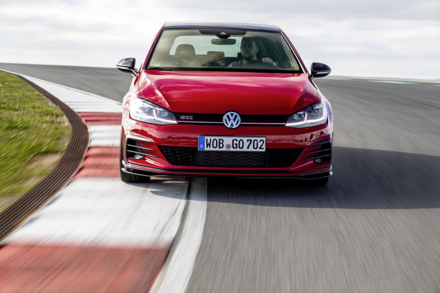  Volkswagen Golf GTI TCR 3-Door (Typ 5G) 2019 года  (WW) (фото 62 из 107)